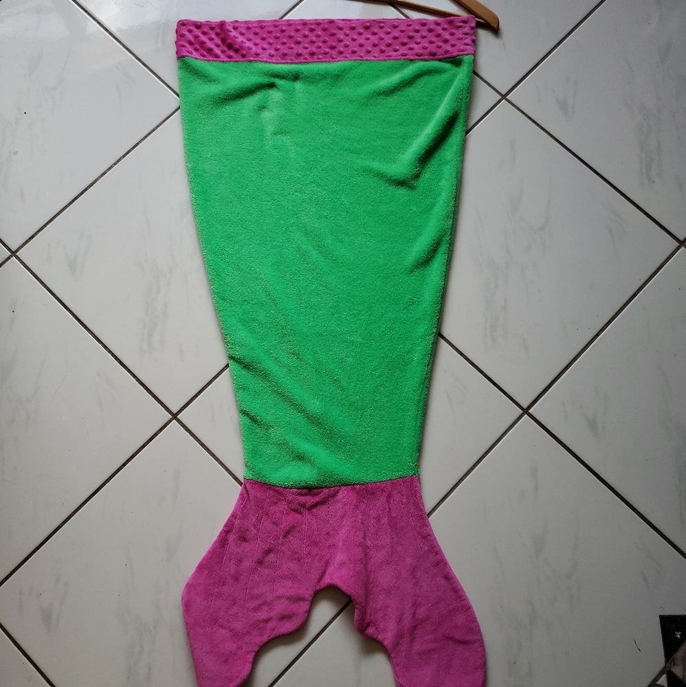 Blankie Tails‎ 💜 Plush Minky Mermaid Blanket SOFT